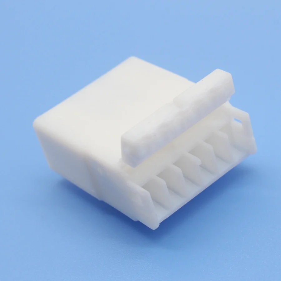 泰科TE汽车连接器174930-1