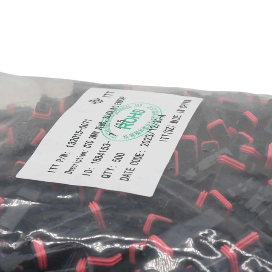 ITT 132015-0071 Automotive Wire Plug